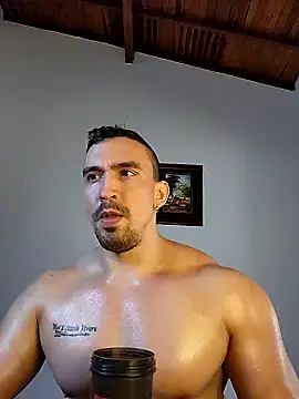 Snapshot of jhay-crux chatting on 12.21.24 jhay-crux online show from 12.21.24