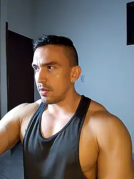 Snapshot of jhay-crux chatting on 09.17.25 jhay-crux online show from 09.17.25