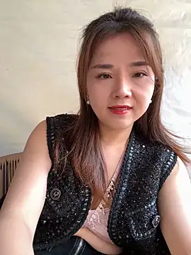 Efangfang online show from 12.27.24