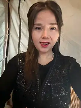 Efangfang online show from 12.29.24