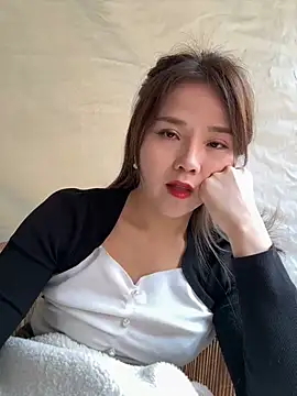 Efangfang online show from 01.08.25