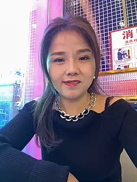 Efangfang online show from 01.10.25