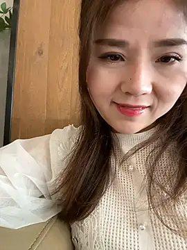 Efangfang online show from 02.16.25