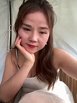 Efangfang online show from 03.03.25