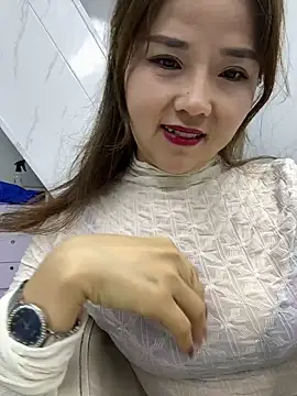 Efangfang online show from 03.04.25