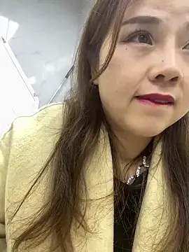 Efangfang online show from 03.05.25