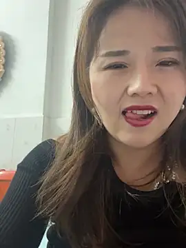 Efangfang online show from 03.07.25