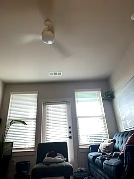 Snapshot of goldbuni chatting on 09.23.25 goldbuni online show from 09.23.25