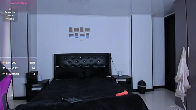 Meghan As online show from 02.28.25