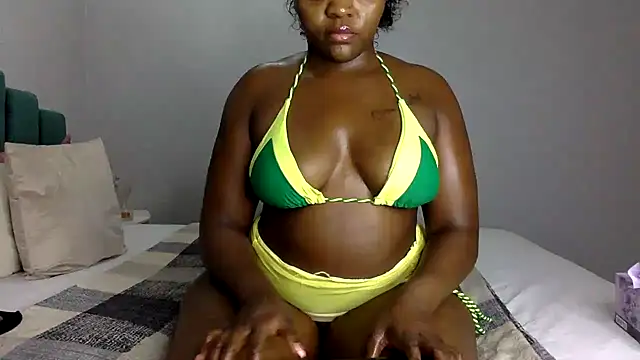 Snapshot of Bootylexy22 chatting on 10.19.25 Bootylexy22 online show from 10.19.25