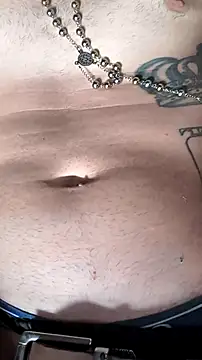 Snapshot of mendelicius chatting on 11.22.25 mendelicius online show from 11.22.25