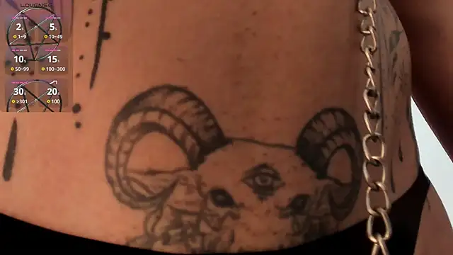 selene red  online show from 03.12.25