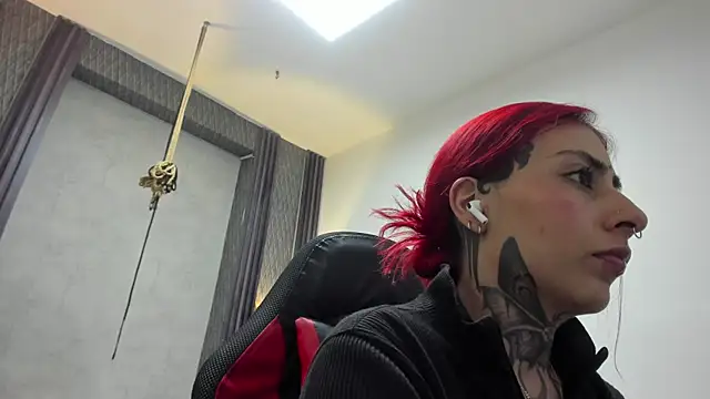 selene red  online show from 06.15.26