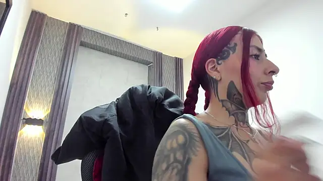 selene red  online show from 06.28.26