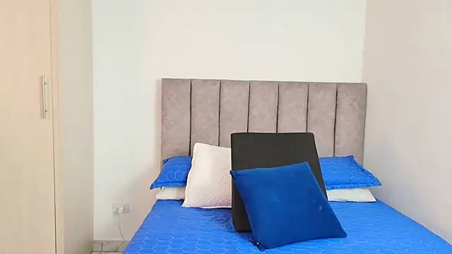 karina lewis  online show from 01.15.25