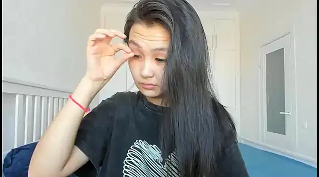 Missykitty01 online show from 01.15.25