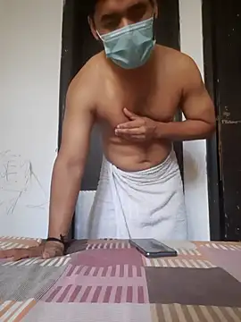 Snapshot of Desiglass_sex chatting on 09.24.25 Desiglass sex online show from 09.24.25