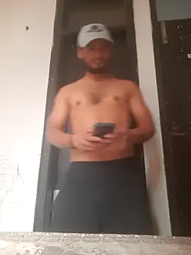 Snapshot of Desiglass_sex chatting on 10.21.25 Desiglass sex online show from 10.21.25