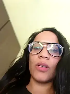 Roussmariehenao online show from 02.21.25