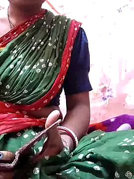 Snapshot of DARK_WINE_ chatting on 11.15.25 DARK WINE online show from 11.15.25