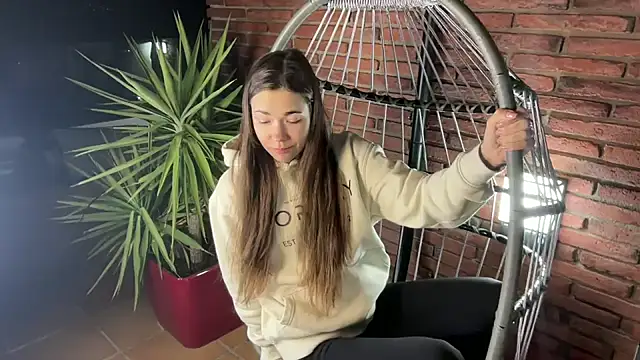 Mika Miller online show from 03.13.26