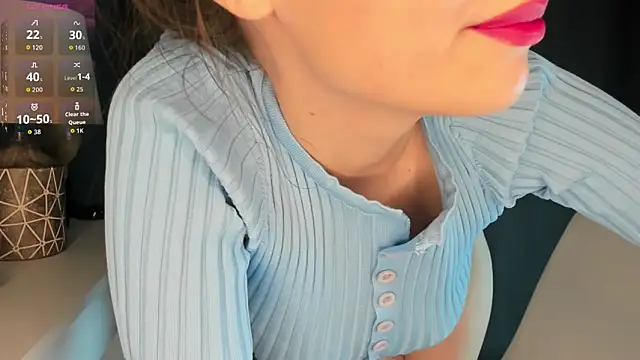 Snapshot of Kelly__bon chatting on 09.22.25 Kelly bon online show from 09.22.25