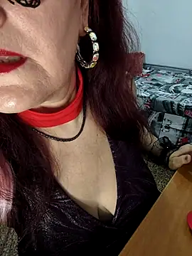 Snapshot of SabrinaXlovess chatting on 09.10.25 SabrinaXlovess online show from 09.10.25