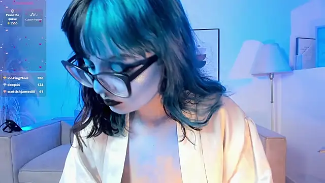 Sweet Namii online show from 11.20.25