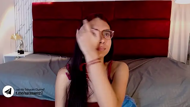 sara saenz99 online show from 01.14.25