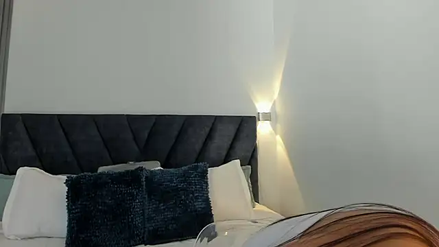 sara saenz99 online show from 11.07.25