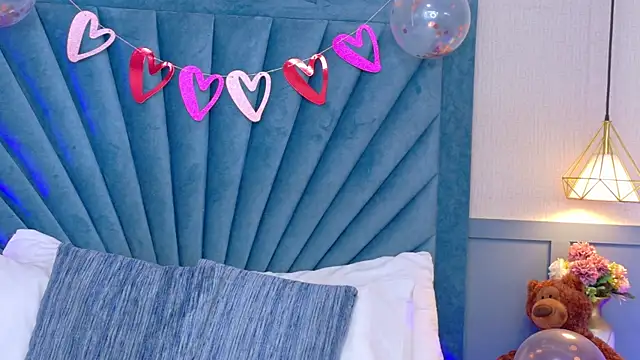 Snapshot of Camille_Torres chatting on 02.14.25 Camille Torres online show from 02.14.25