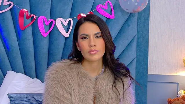 Snapshot of Camille_Torres chatting on 02.17.25 Camille Torres online show from 02.17.25