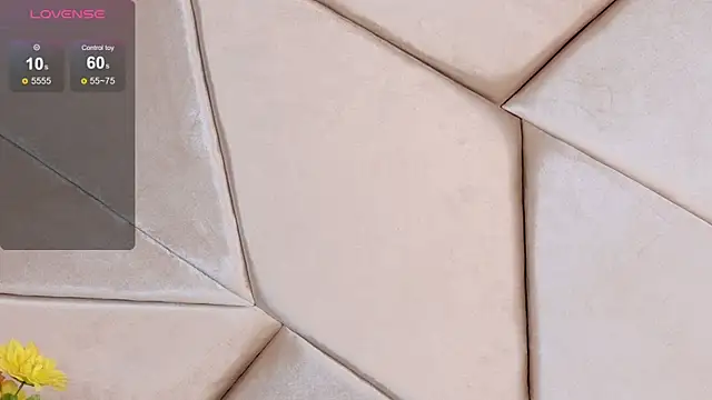 Snapshot of Camille_Torres chatting on 10.01.25 Camille Torres online show from 10.01.25