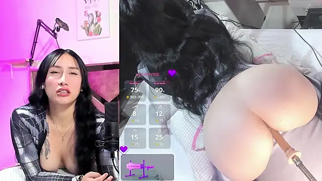 lili moonn online show from 10.24.25