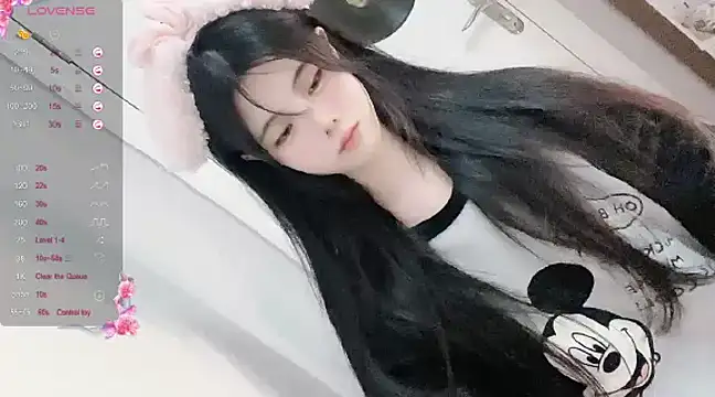 Snapshot of Qedgjwyz1 chatting on 01.20.25 Qedgjwyz1 online show from 01.20.25