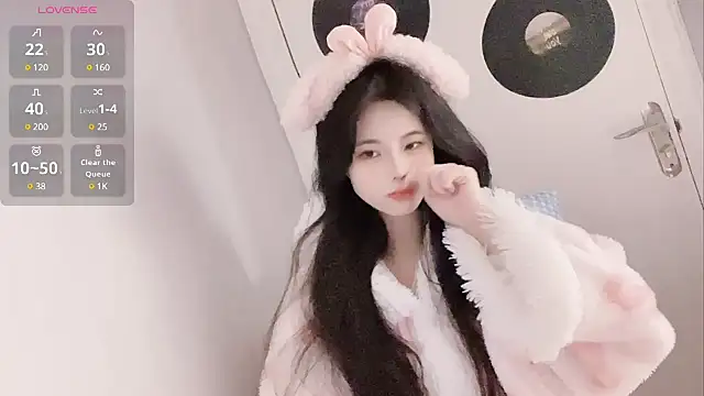 Snapshot of Qedgjwyz1 chatting on 02.02.25 Qedgjwyz1 online show from 02.02.25