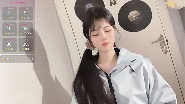 Snapshot of Qedgjwyz1 chatting on 02.24.25 Qedgjwyz1 online show from 02.24.25