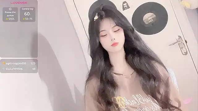 Snapshot of Qedgjwyz1 chatting on 03.13.25 Qedgjwyz1 online show from 03.13.25