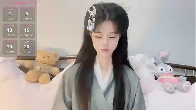 Snapshot of Qedgjwyz1 chatting on 09.15.25 Qedgjwyz1 online show from 09.15.25