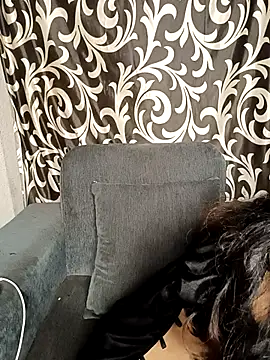 REVA DARLING online show from 04.28.26