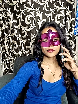 REVA DARLING online show from 04.30.26