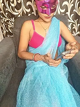 Snapshot of REVA_DARLING chatting on 06.03.26 REVA DARLING online show from 06.03.26
