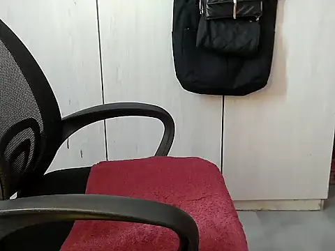 Destiny Desire online show from 10.04.25