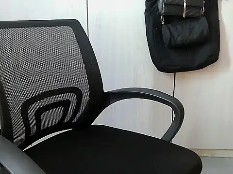 Destiny Desire online show from 10.10.25