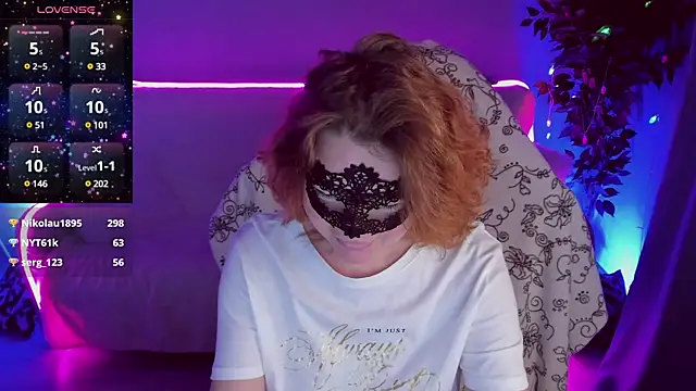 Snapshot of Sexy-Housewife chatting on 01.18.25 Sexy-Housewife online show from 01.18.25