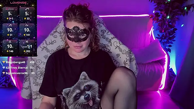 Snapshot of Sexy-Housewife chatting on 01.23.25 Sexy-Housewife online show from 01.23.25