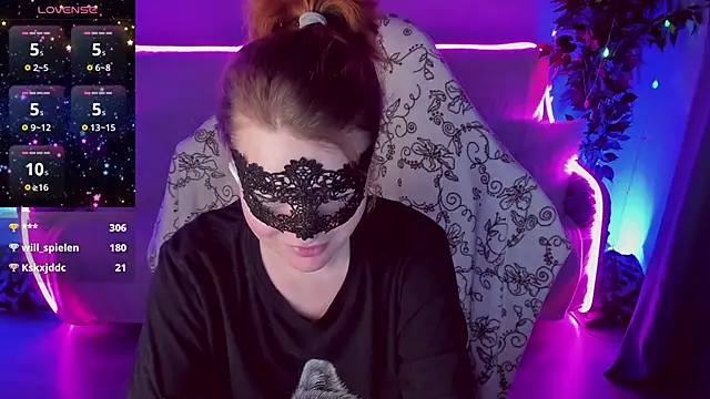 Snapshot of Sexy-Housewife chatting on 01.26.25 Sexy-Housewife online show from 01.26.25