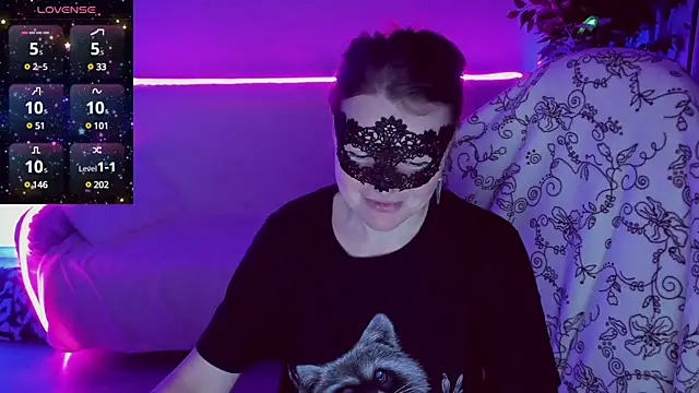 Snapshot of Sexy-Housewife chatting on 01.26.25 Sexy-Housewife online show from 01.26.25