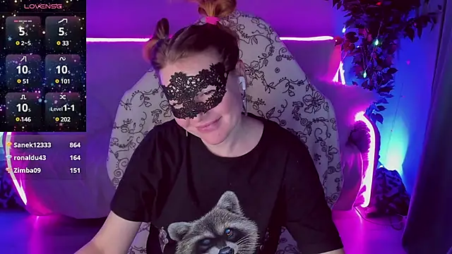 Snapshot of Sexy-Housewife chatting on 01.27.25 Sexy-Housewife online show from 01.27.25