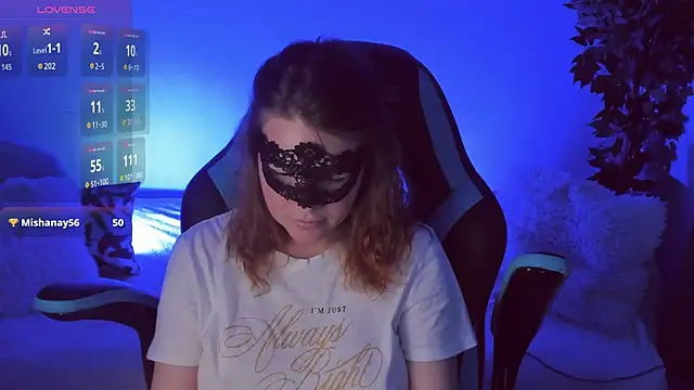 Snapshot of Sexy-Housewife chatting on 10.04.25 Sexy-Housewife online show from 10.04.25